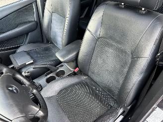 Mitsubishi Outlander gereserveerd 2.0 Turbo 201pk 4WD - uniek - 2x schuifdak - airco - leer + alcantara + stoelverw - privacy glass - rijdbaar picture 21