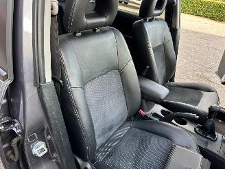 Mitsubishi Outlander gereserveerd 2.0 Turbo 201pk 4WD - uniek - 2x schuifdak - airco - leer + alcantara + stoelverw - privacy glass - rijdbaar picture 50