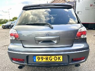 Mitsubishi Outlander gereserveerd 2.0 Turbo 201pk 4WD - uniek - 2x schuifdak - airco - leer + alcantara + stoelverw - privacy glass - rijdbaar picture 6