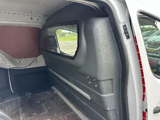 Citroën Berlingo 1.6 BlueHDI 99pk aut + f1 100 Club Eco S&S - airco - cruise - standkachel - pdc - trekh - klapdeuren - schuifdeur picture 28