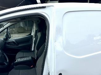 Citroën Berlingo 1.6 BlueHDI 99pk aut + f1 100 Club Eco S&S - airco - cruise - standkachel - pdc - trekh - klapdeuren - schuifdeur picture 72