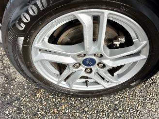 Ford Focus Wagon 1.0 EcoB Hybrid 135pk 6-bak Con - 97dkm nap - navi - airco - cruise - pdc - line + front assist - lmv picture 86