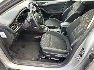 Ford Focus Wagon 1.0 EcoB Hybrid 135pk 6-bak Con - 97dkm nap - navi - airco - cruise - pdc - line + front assist - lmv picture 44