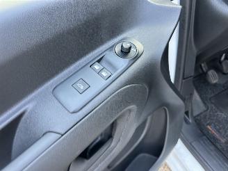 Citroën Berlingo 1.5 BlueHDI 99pk Club XL extra lang - 82dkm nap - navi - airco - cruise - apple carplay - 1e eig - lichtsensor picture 33