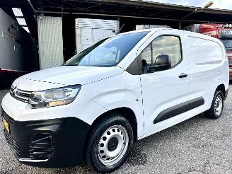 Citroën Berlingo 1.5 BlueHDI 99pk Club XL extra lang - 82dkm nap - navi - airco - cruise - apple carplay - 1e eig - lichtsensor picture 2