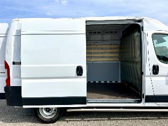 Citroën Jumper 2.2 BlueHDi 120pk 6-bak S&S L2/H2 3.0t - 15dkm nap - 3pers - 2x camera - navi - front + line + side assist picture 77