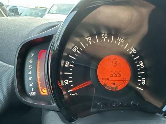 Peugeot 108 1.0 e-VTi 72pk Active 5drs - 96dkm nap - airco - led - elektr pakket - aux - usb - privacy glass - bwjr 2021 picture 31