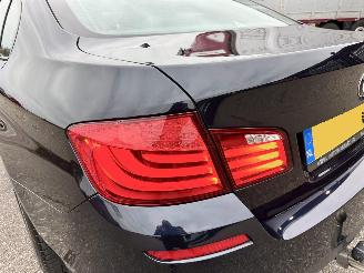 BMW 5-serie 550i 4.4 V8 TwinTurbo 408pk 8-traps aut M-Sport - nap - b&o - schuifdak - massage - softclose - tv schermen - 360cam picture 108