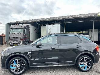 skadebil auto Lynk & Co 01 Gereserveerd 1.5 Plug-In Hybrid 7-Traps aut - nap - pano - navi - 360cam - stoelverw - 20inch - Infinity - pdc v+a 2022/5