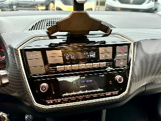 Volkswagen Up! Gereserveerd 1.0 BMT 60pk Move up 5drs - 94dkm nap - clima - cruise - leer - stoelverw - city safety system picture 15