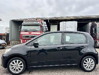 Unfallwagen Volkswagen Up! Gereserveerd 1.0 BMT 60pk Move up 5drs - 94dkm nap - clima - cruise - leer - stoelverw - city safety system 2017/2