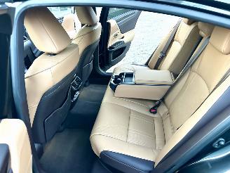 Lexus ES Gereserveerd 300H Hybrid 243pk aut + f1 Luxury Line - schuifdak - nap - front + line + side assist - stoelverw + koeling picture 20