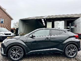 Avarii autoturisme Toyota C-HR 1.8 Full Hybrid 148pk aut Energy - 42dkm nap - navi - camera - keyless entry + start - front + line assist 2019/2