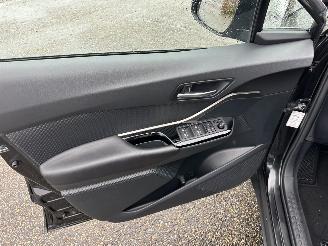 Toyota C-HR 1.8 Full Hybrid 148pk aut Energy - 42dkm nap - navi - camera - keyless entry + start - front + line assist picture 44