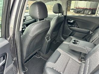 Kia Niro 1.6 Hybrid 119pk Aut Design Ed - nap - schuifdak - navi - cam - line assist - stuurverw - stoelverw picture 55