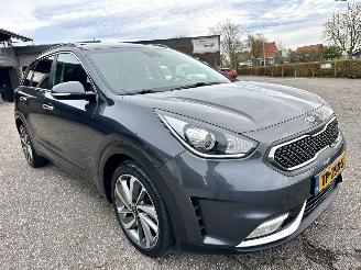 Kia Niro 1.6 GDi Hybrid Design Edition picture 4