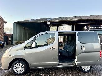 Vaurioauto  passenger cars Nissan Evalia NV200 1.5 dCi 110pk 6-bak Acenta 7-persoons - nap - 1e eig - keyless entry + start - airco - cruise - privacy glass 2011/12