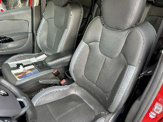 Renault Captur 1.2 TCe Turbo Xmod 120pk 6-traps aut - 84dkm nap - navi - cam - leer - stoelverw - keyless - pdc v+a picture 50