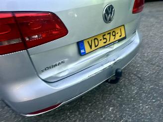 Volkswagen Touran VAN 1.6 TDI 105pk 7-Traps dsg aut Comf - nap - clima - cruise - trekh - lmv - privacy glass - luxe uitvoering picture 9