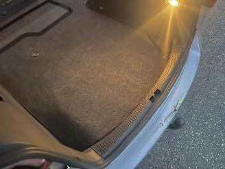 Volkswagen Touran VAN 1.6 TDI 105pk 7-Traps dsg aut Comf - nap - clima - cruise - trekh - lmv - privacy glass - luxe uitvoering picture 27