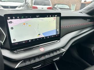 Skoda Octavia RS 2.0 TSI 265pk Aut + F1 Combi - pano - crystal light - front + line + side assist - virtual - 19 inch - keyless picture 30