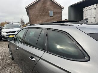 Skoda Octavia RS 2.0 TSI 265pk Aut + F1 Combi - pano - crystal light - front + line + side assist - virtual - 19 inch - keyless picture 102