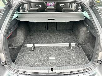 Skoda Octavia RS 2.0 TSI 265pk Aut + F1 Combi - pano - crystal light - front + line + side assist - virtual - 19 inch - keyless picture 84