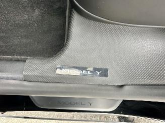 Tesla Model Y Long Range RWD 75kWh 351pk aut - pano - leer - carbon - 360cam - stoelverw v+a - multimedia achter - full self driving picture 62