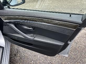BMW 5-serie Touring 520i 184pk 8-traps aut Luxury Ed - nap - leer - stoelverw - elektr trekh + stuur - memory l+r picture 34