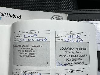 Toyota Auris 1.8 Full Hybrid 123pk aut Executive - nap - navi - camera - keyless entry + start - lmv + 4x goede banden picture 31