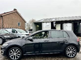 skadebil auto Volkswagen e-Golf 136pk aut Highline 2018/3