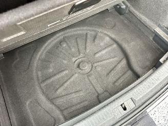 Volkswagen e-Golf 7.5 aut Highl - nap - virtual - keyless - leer - stoelverw - sfeerverl - cam - front + line + side assist picture 37