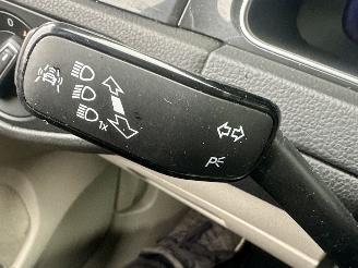 Volkswagen e-Golf 7.5 aut Highl - nap - virtual - keyless - leer - stoelverw - sfeerverl - cam - front + line + side assist picture 27