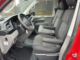 Volkswagen Transporter 2.0 TDI 150pk 6-bak Lang 3pers - 2x schuifdeur - nap - camera - navi - airco - cruise - pdc - trekh - facelift picture 15