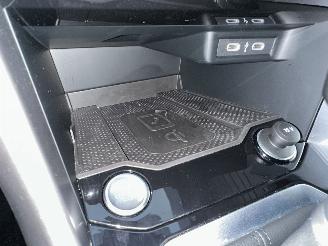 Volkswagen T-Roc Gereserveerd 1.5 TSI 150pk 7-Traps aut Life - 7dkm nap - navi - cam - virtual - front + line + park assist - keyless picture 27