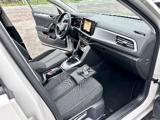 Volkswagen T-Roc Gereserveerd 1.5 TSI 150pk 7-Traps aut Life - 7dkm nap - navi - cam - virtual - front + line + park assist - keyless picture 20