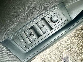 Volkswagen T-Roc Gereserveerd 1.5 TSI 150pk 7-Traps aut Life - 7dkm nap - navi - cam - virtual - front + line + park assist - keyless picture 43