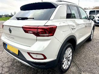 Volkswagen T-Roc Gereserveerd 1.5 TSI 150pk 7-Traps aut Life - 7dkm nap - navi - cam - virtual - front + line + park assist - keyless picture 5