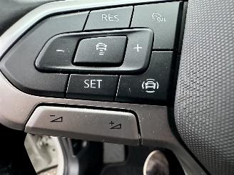 Volkswagen T-Roc Gereserveerd 1.5 TSI 150pk 7-Traps aut Life - 7dkm nap - navi - cam - virtual - front + line + park assist - keyless picture 39