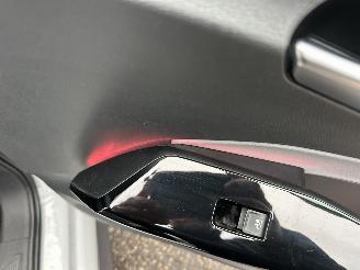 Volkswagen ID.3 58kWh 204pk aut First Plus - nap - navi - cam - keyless - 19 inch - stuurverw - front + line assist - sfeerverl picture 51