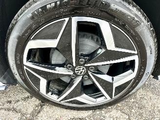 Volkswagen ID.3 58kWh 204pk aut First Plus - nap - navi - cam - keyless - 19 inch - stuurverw - front + line assist - sfeerverl picture 69