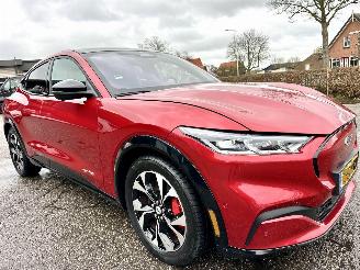Ford Mustang Mach-e awd 371pk aut - pano - 360cam - leer - stoel  - b&o picture 4
