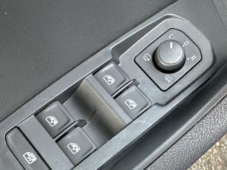 Skoda Karoq 1.5 TSI 150pk 7-Traps aut Bus.Edition - nap - navi - stoelverw - pdc - front assist - keyless - inkl trekh picture 45