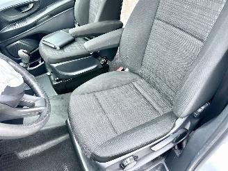 Mercedes Vito Tourer 110 CDI 102pk extra lang 9 Pers - nap - 1e eig - airco - cruise - getint glas - privacy glass - side bars picture 37
