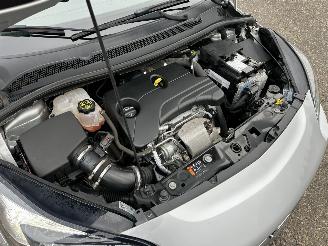 Opel Corsa-E gereserveerd 1.0 Turbo 90pk 6-bak online edition 5drs - nap - stuurverw + stoelverw - pdc v+a - airco - cruise picture 12