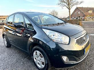 Kia Venga 1.4 CVVT 90pk X-Pect - 77dkm - airco - stoelverw - lichtsensor - pdc - esp - usb - aux - cv op afstandbed picture 4