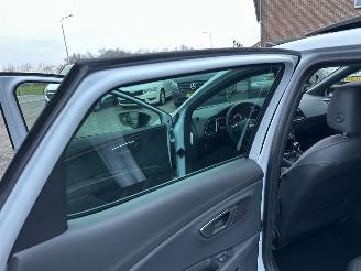 Seat Leon 1.5 TSI 131pk FR Ult Ed - pano - 78dkm - facelift - virtual - front assist - sfeerverl - pdc v+a - alarm - nardo grey picture 66