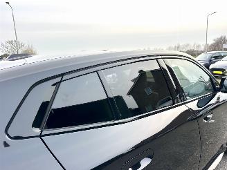 BMW iX2 eDrive20 67kWh 204pk aut M-Sport - nap - pano - 1e eig - 20 inch - harman/kardon - widescreen picture 106