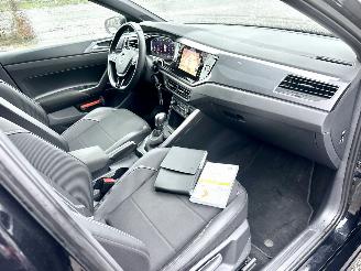 Volkswagen Polo Gereserveerd 1.0 TSI 95pk aut + f1 Highline - nap - pano - sfeerverl - virtual - acc - front assist - carplay - pdc v+a picture 14