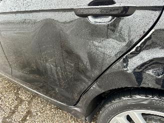 Volkswagen Polo Gereserveerd 1.0 TSI 95pk aut + f1 Highline - nap - pano - sfeerverl - virtual - acc - front assist - carplay - pdc v+a picture 9